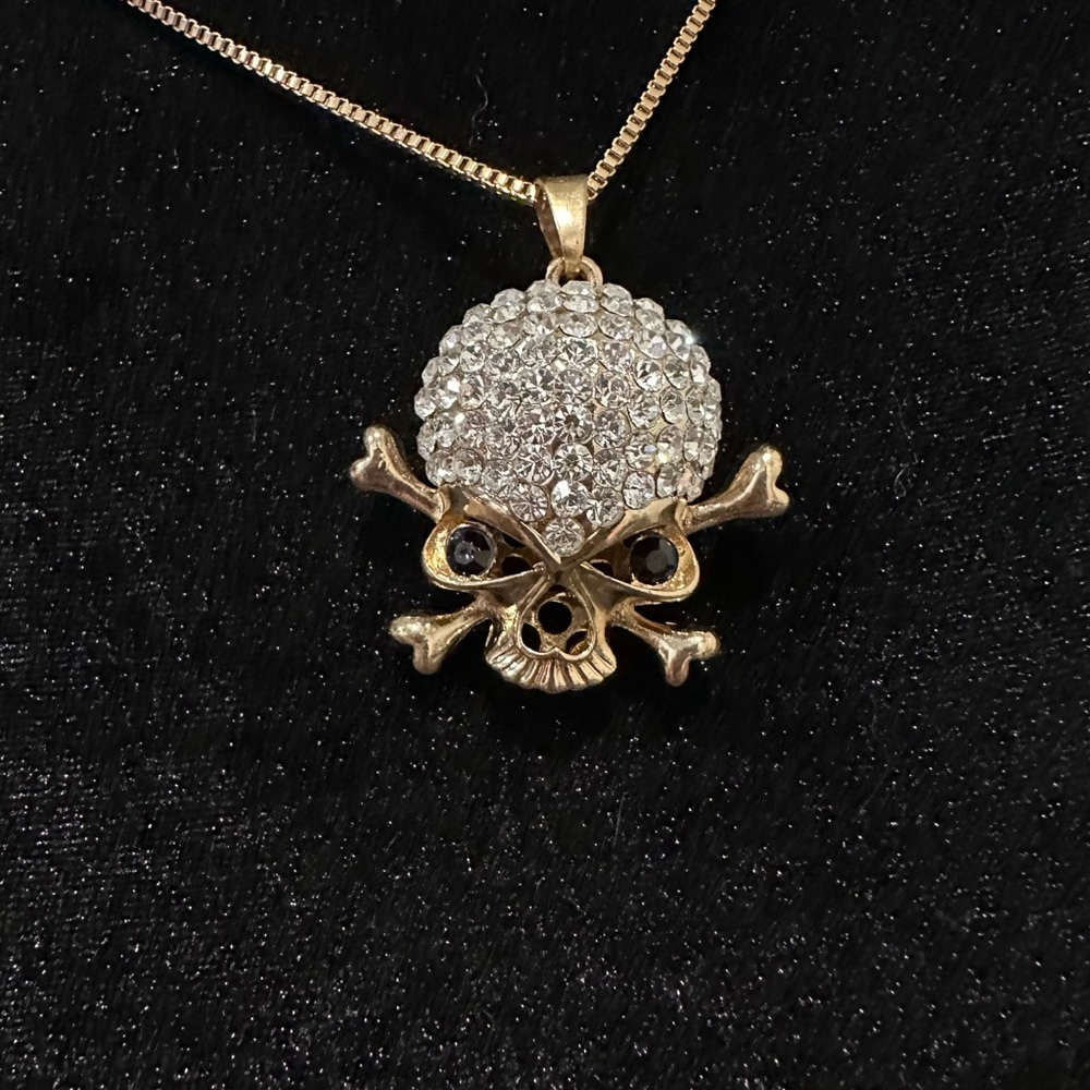 Skull Pendant Necklace Rhinestone Accent Gold Tone 28 Inch Length